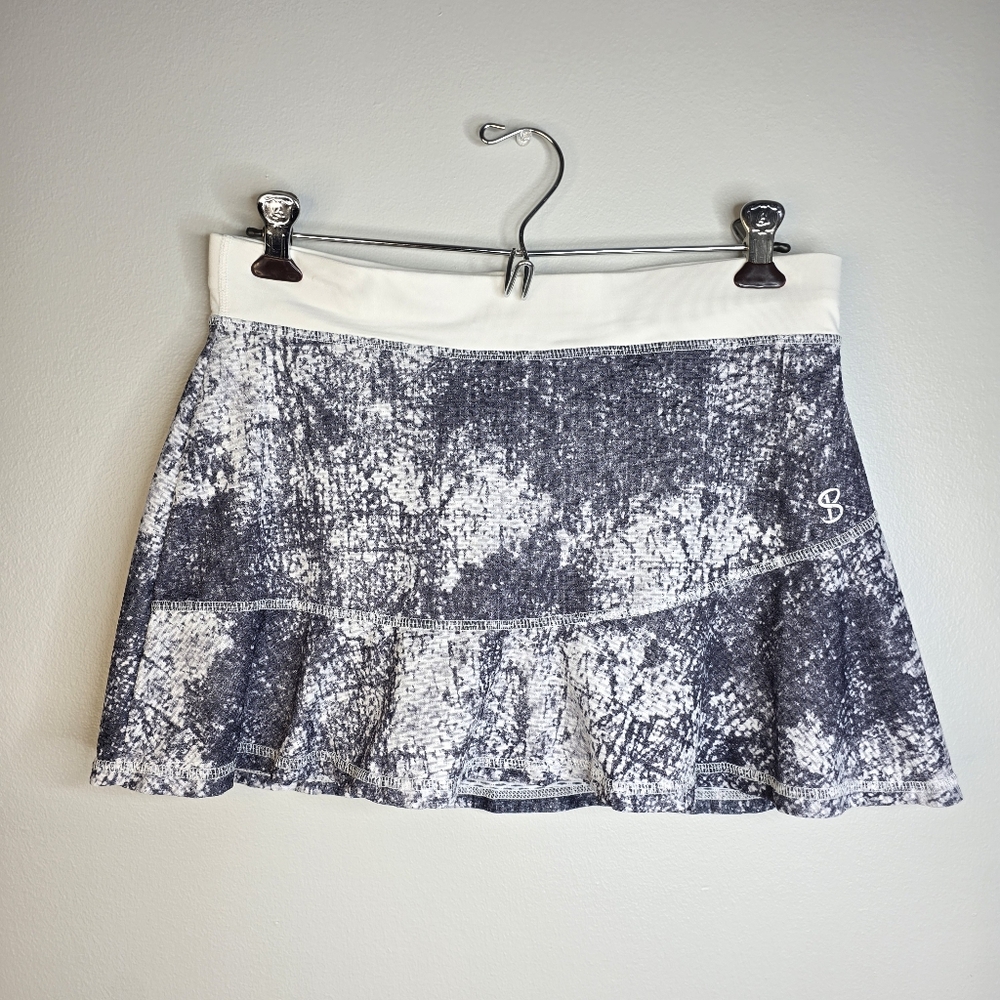 Sofibella tennis skort sz M